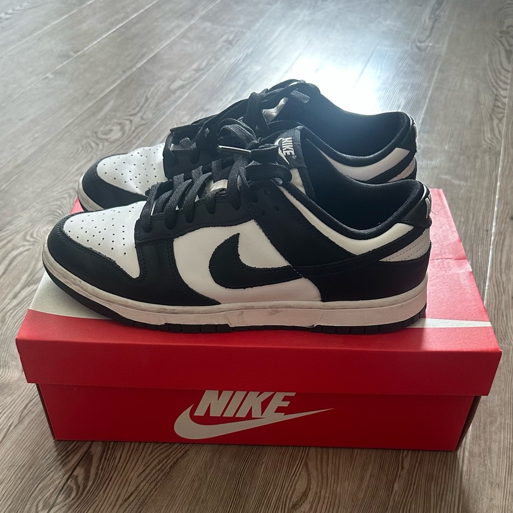 Nike Dunk Retro “Panda” Sneakers - 9.5 - Worn 4x - Picture 2 of 6